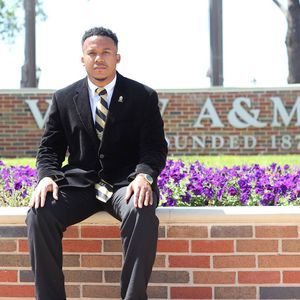 Meet your Posher, Jonathan